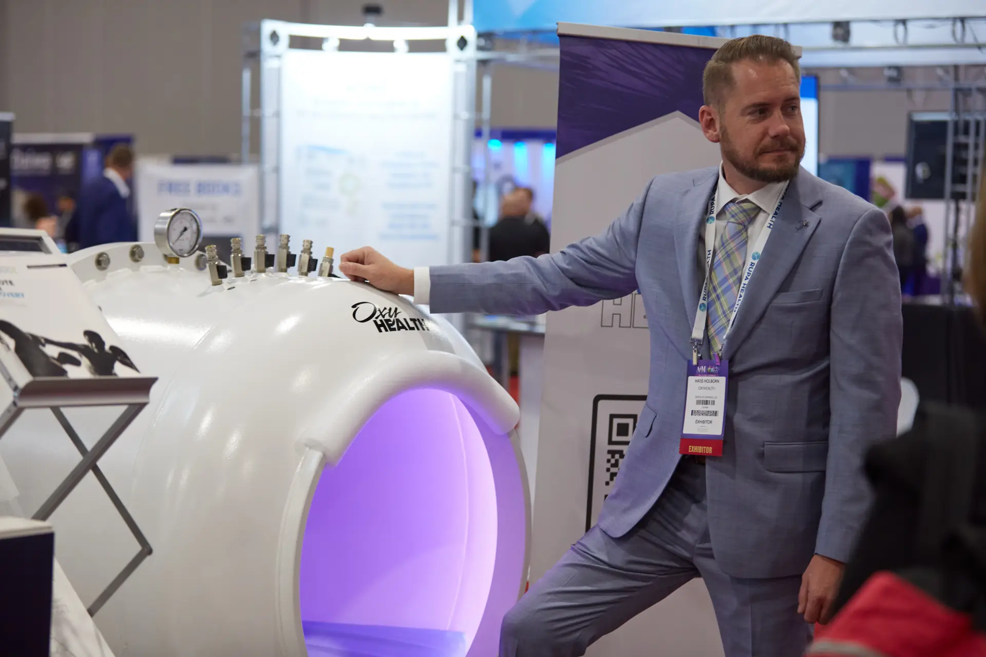 OxyHealth product demonstration at A4M 2024 hyperbaric oxygen therapy industry conference