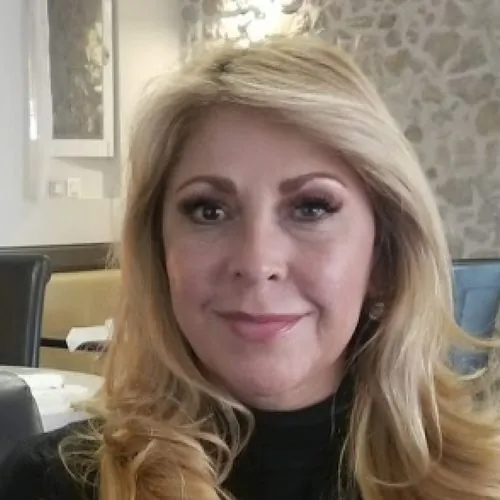 Dr. Olga Aguilera, Hyperbaric Med Center, uses OxyHealth hyperbaric chambers